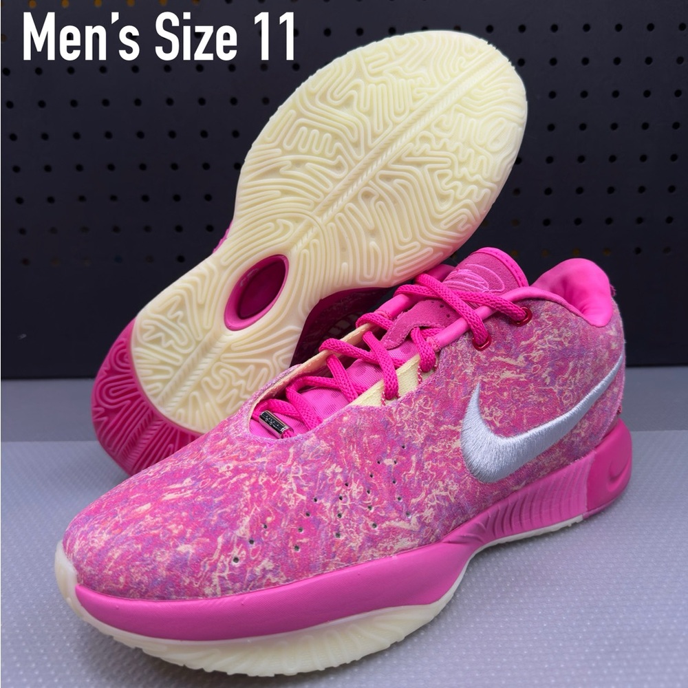 Nike LeBron 21